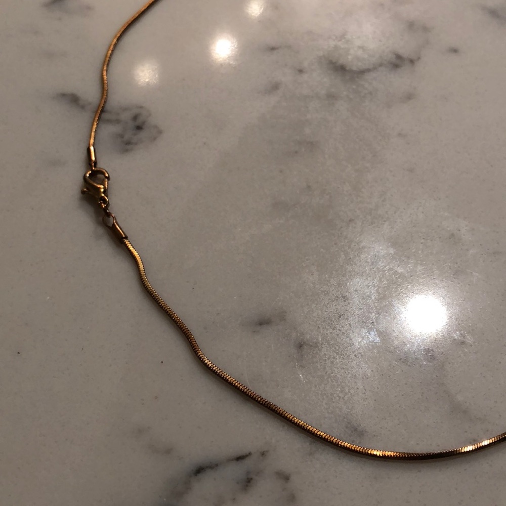 Gold Chain - Picture 3 of 4